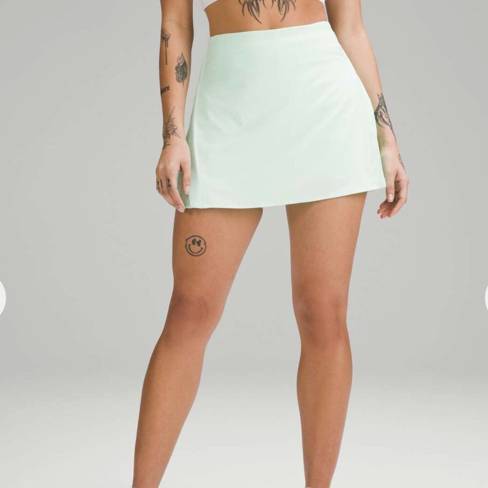 EUC Lululemon Peek Pleat High-Rise Tennis Mini Skirt in Mint moment size 8